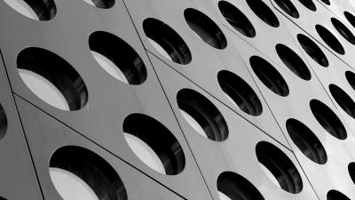 How Societe Generale reduced the time and complexity of sanctions lists through SWIFT’s List Distribution Service