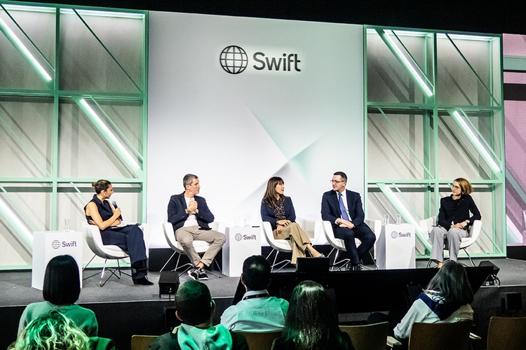 Unlocking the power of AI & data collaboration for fraud